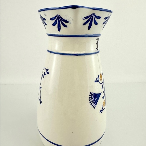 Vintage 1960s Vintage Royal Sealy Japan Blue + White - Picture 5 of 8